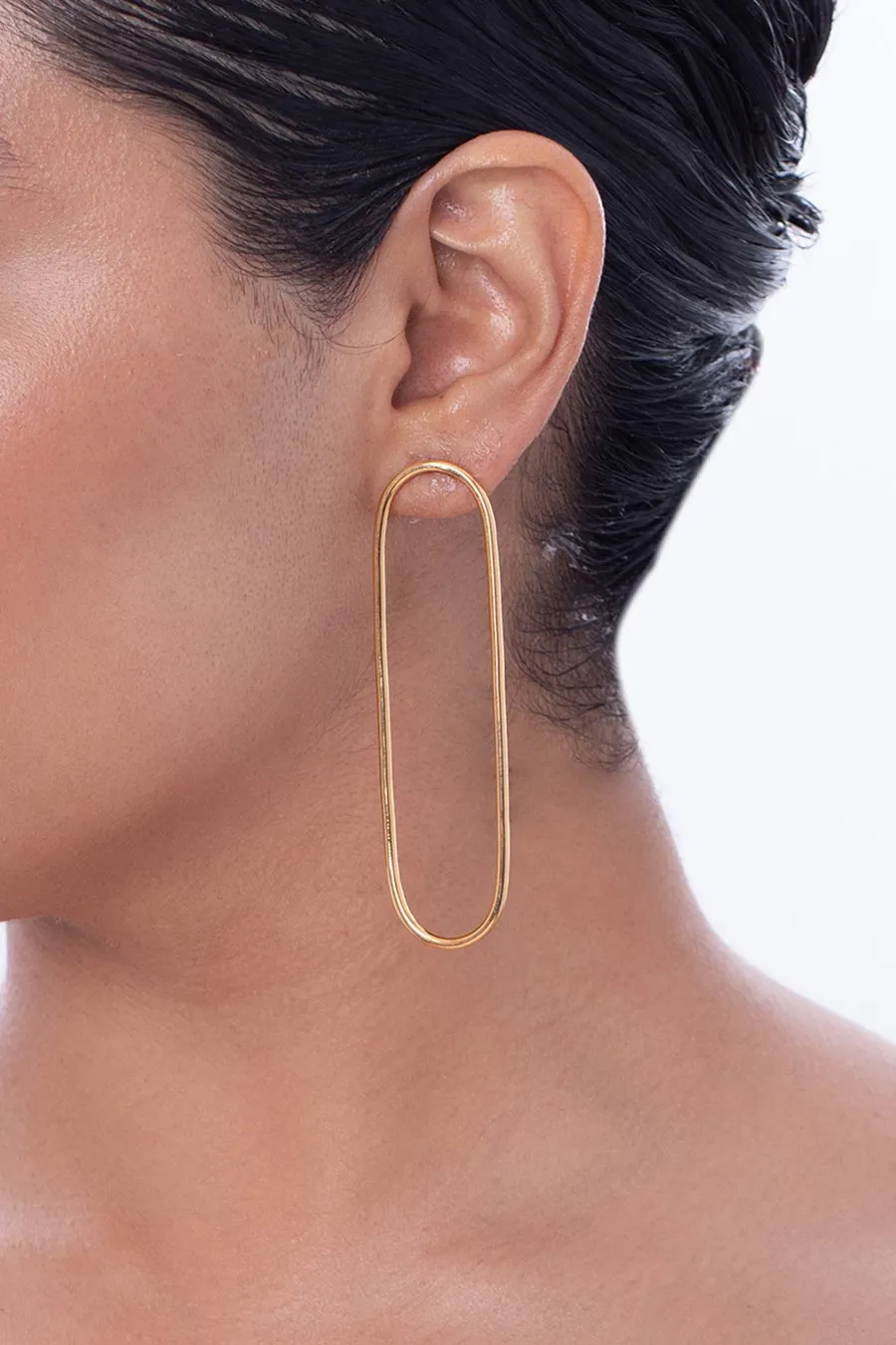 Gold Sleek Oval Hoop Earrings