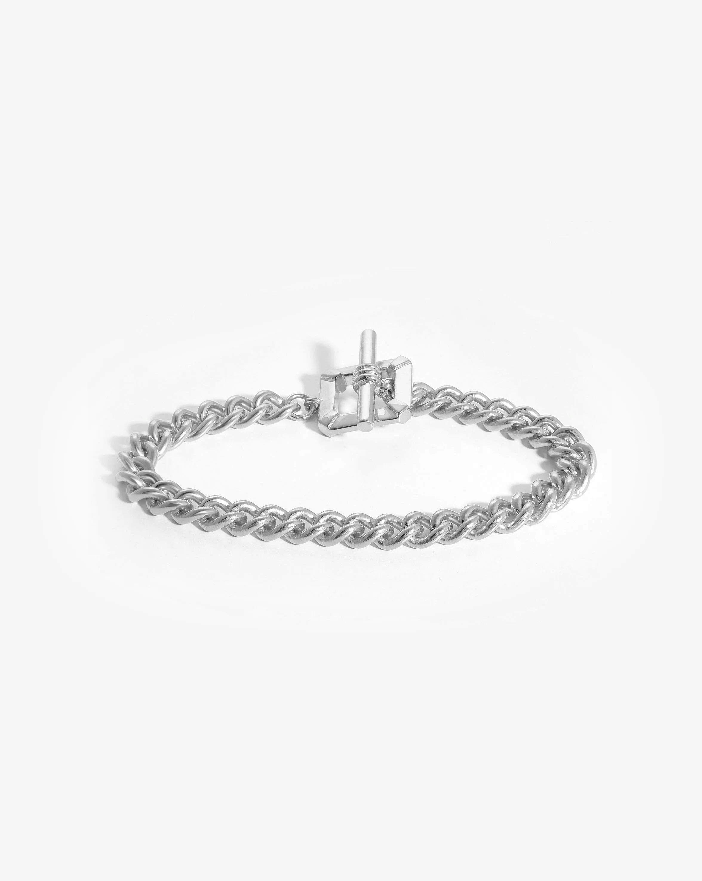 Lucy Williams T-Bar Chain Bracelet