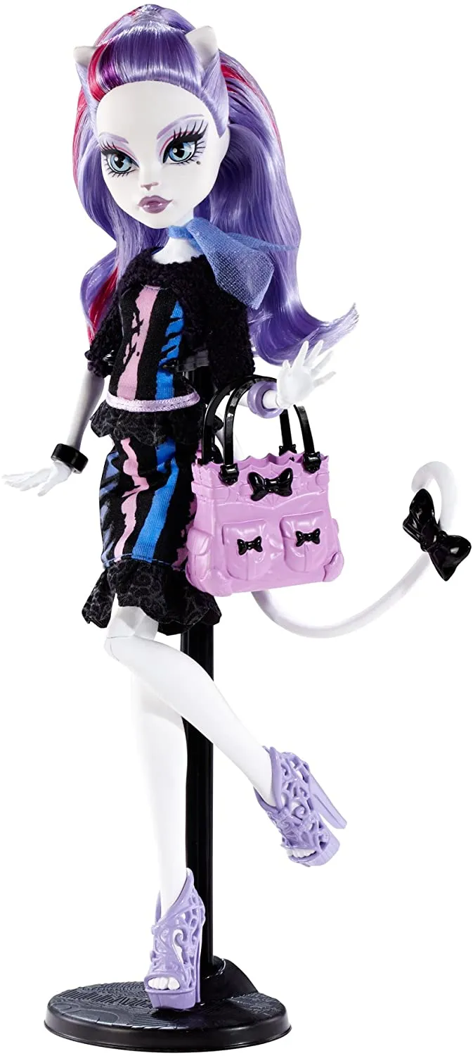 Monster High Gloom and Bloom Daughter of a Werecat Catrine DeMew Doll