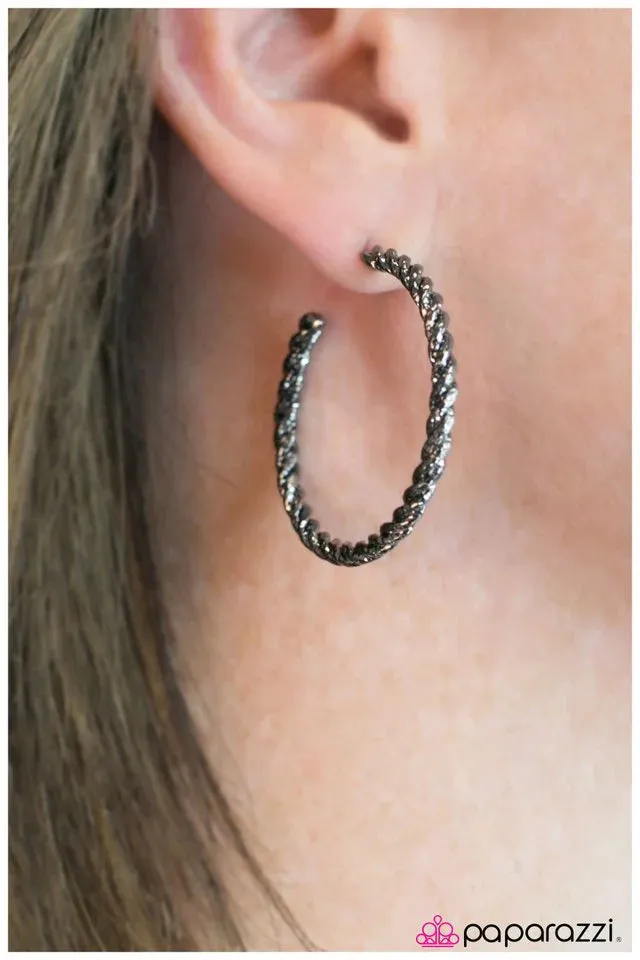 Paparazzi Earring ~ Tightrope Walker - Black