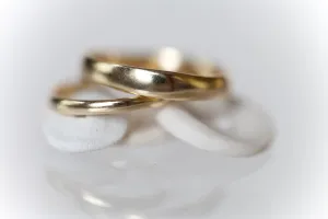 Polished Wavy Organic Wedding Ring Set Gold