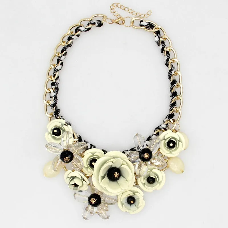 Women Charm Metal Flower Necklace Fashion Gold Chain Multicolor Beads Collar Chokers Maxi Necklaces & Pendant Statement Jewelry