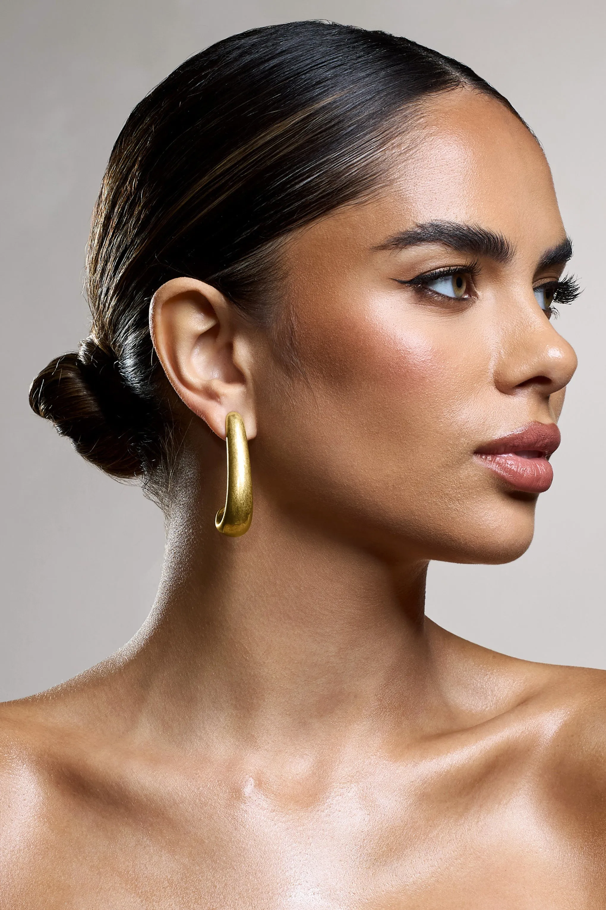 Zariah | Gold Curve Earrings