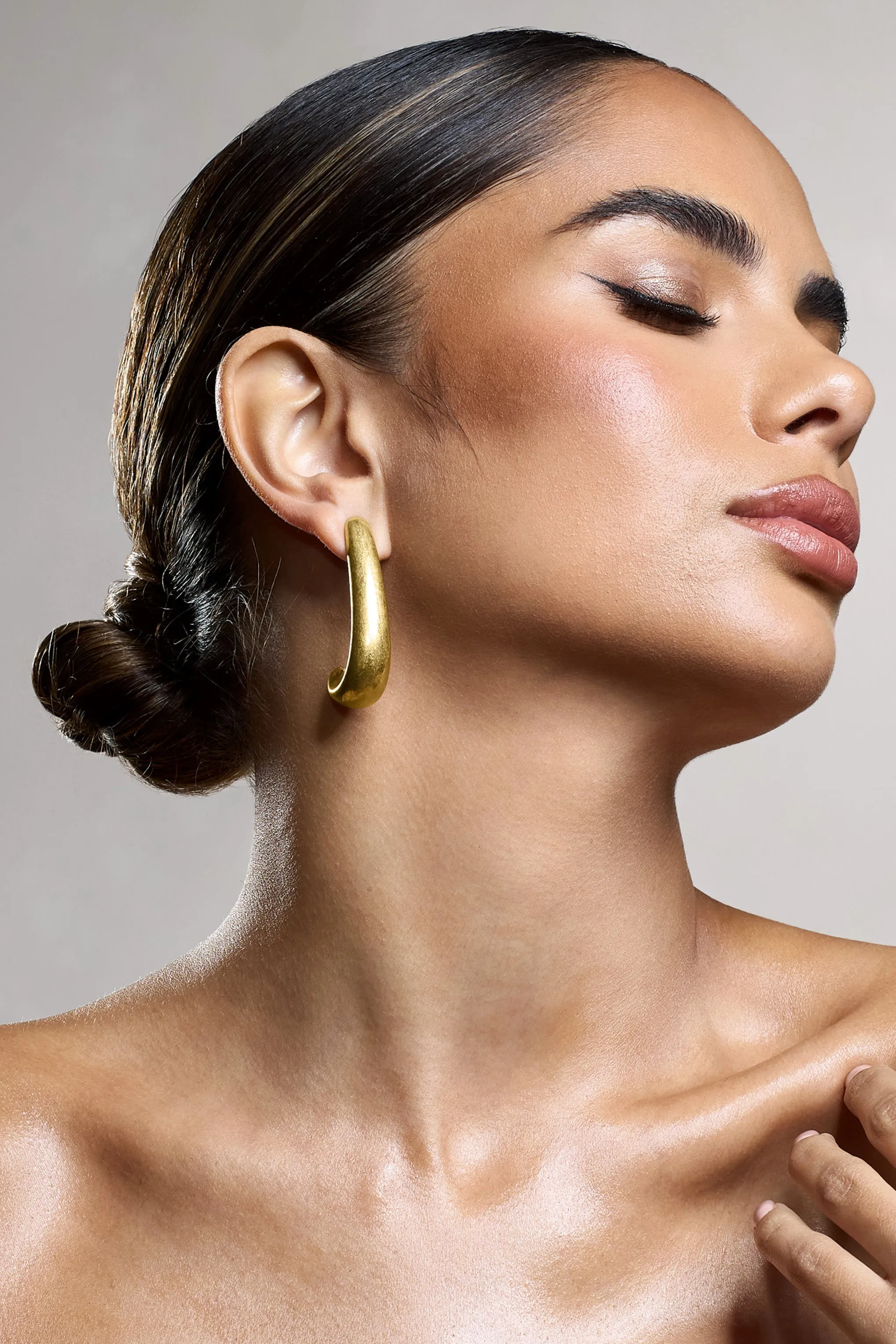 Zariah | Gold Curve Earrings